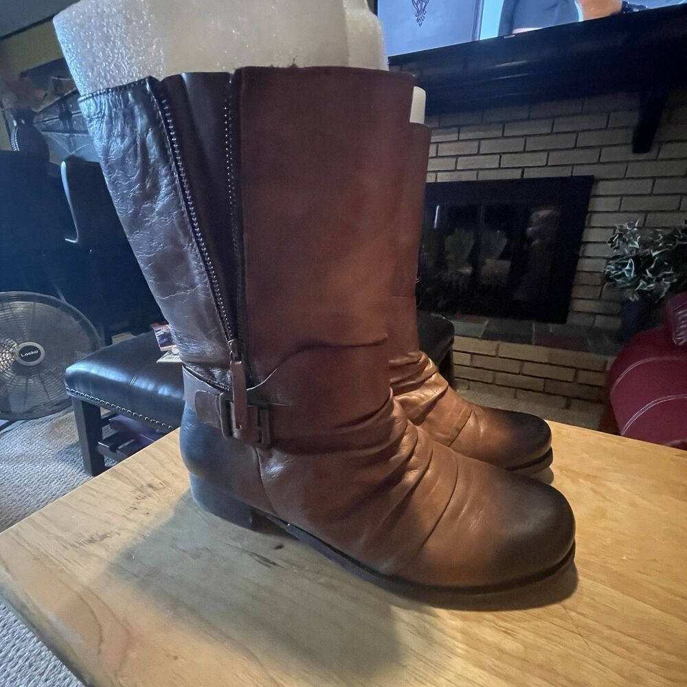 Vince Camuto NIB Women’s Moto Leather Western Boots Size 10 Two Tone Zip Buckle - Picture 10 of 11